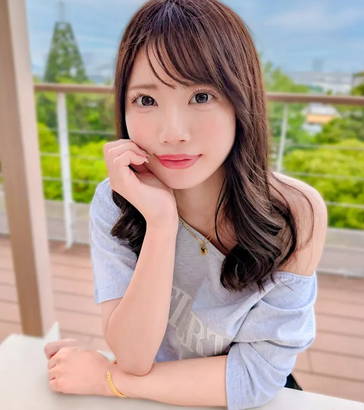  1ヶ月禁欲でチ●ポに飢えたGcupセフ… 椎名ななみ (MFC-352)-1