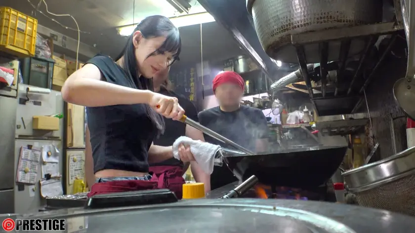  男だらけのラーメン屋に三佳 詩、置いて… 三佳詩 (ABF-357)-2