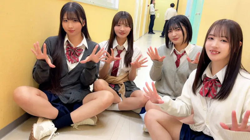 める＆ひかり＆もあ＆ゆみ 佐藤愛瑠 (deaa030)-4