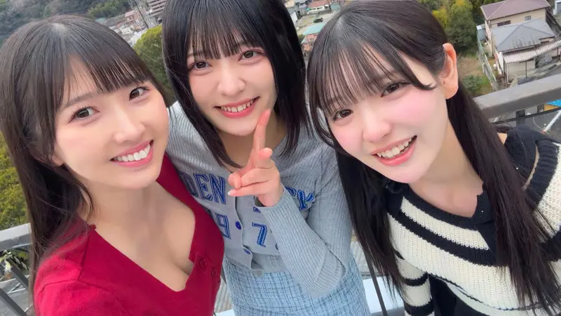 ユミ＆ヒカリ＆メル 佐藤愛瑠 (deaa041)-3