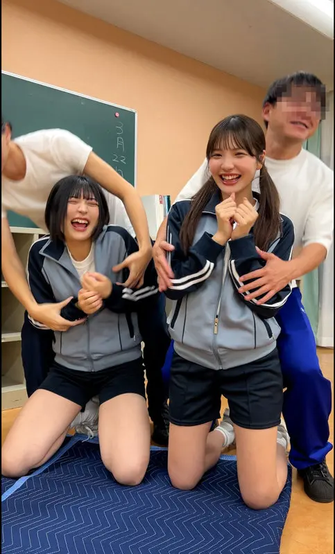 める＆ゆみ 佐藤愛瑠 (kure028)-2
